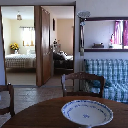 Holiday home L'enchanteur Saint-Jurs